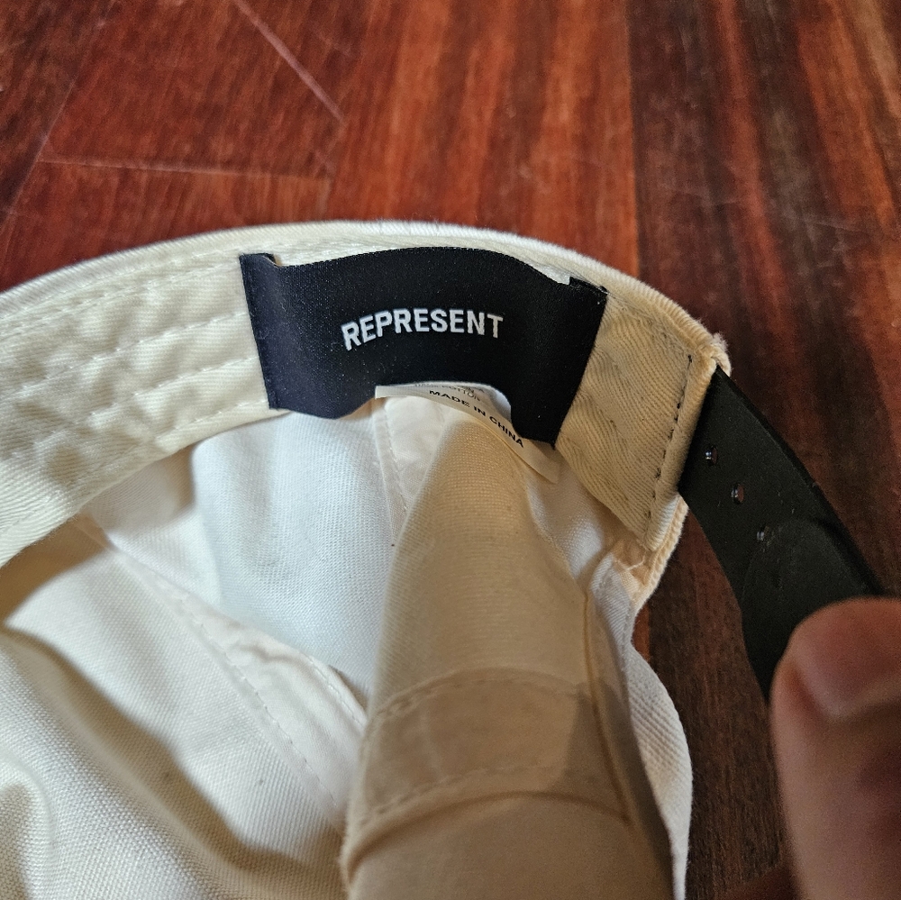 Two Tone Represent Snapback - image 3